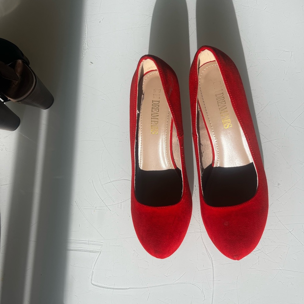 Dream Pairs Vibrant Red Heels